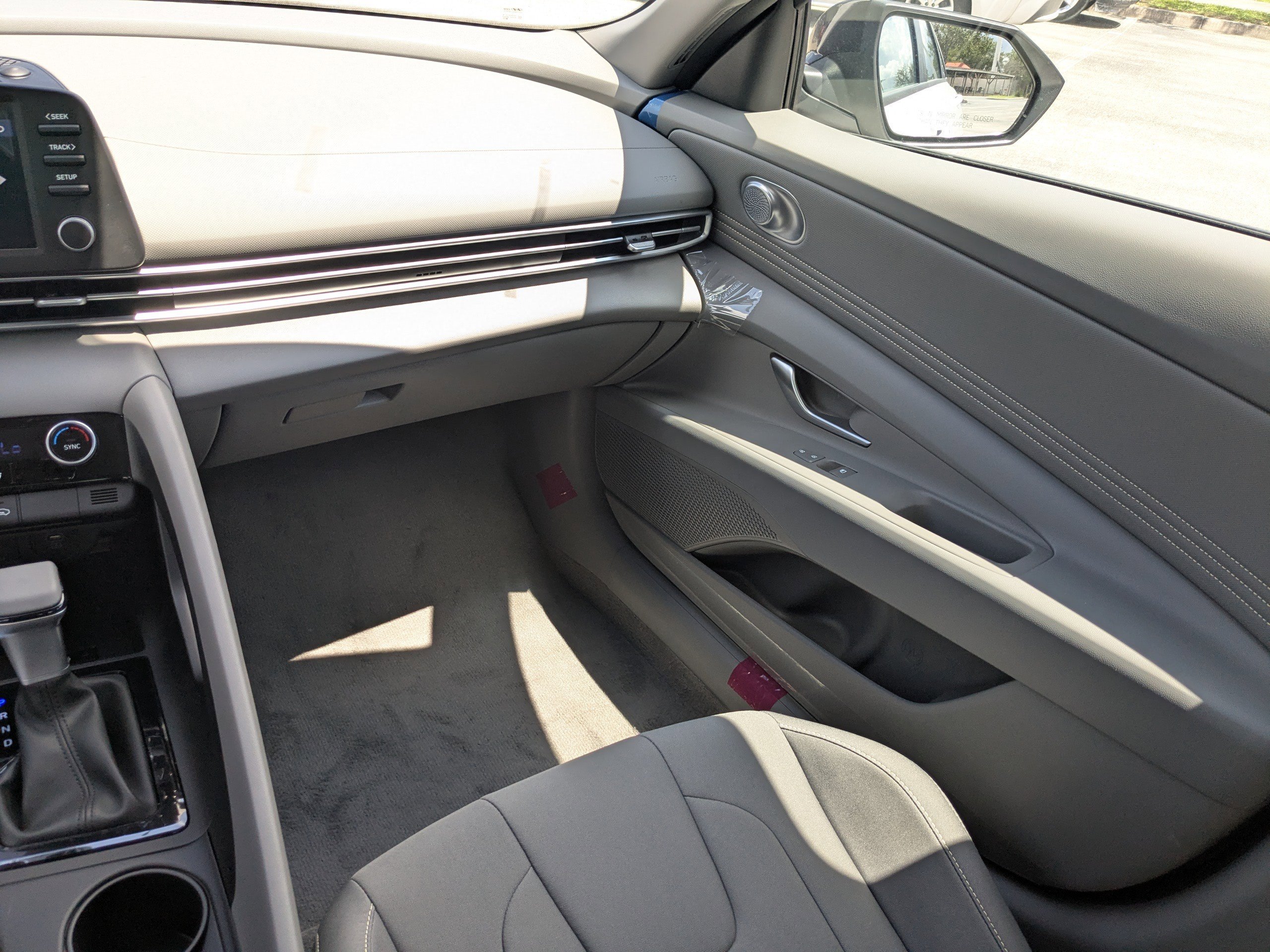 Used 2025 Hyundai Elantra Sport FWD image 13