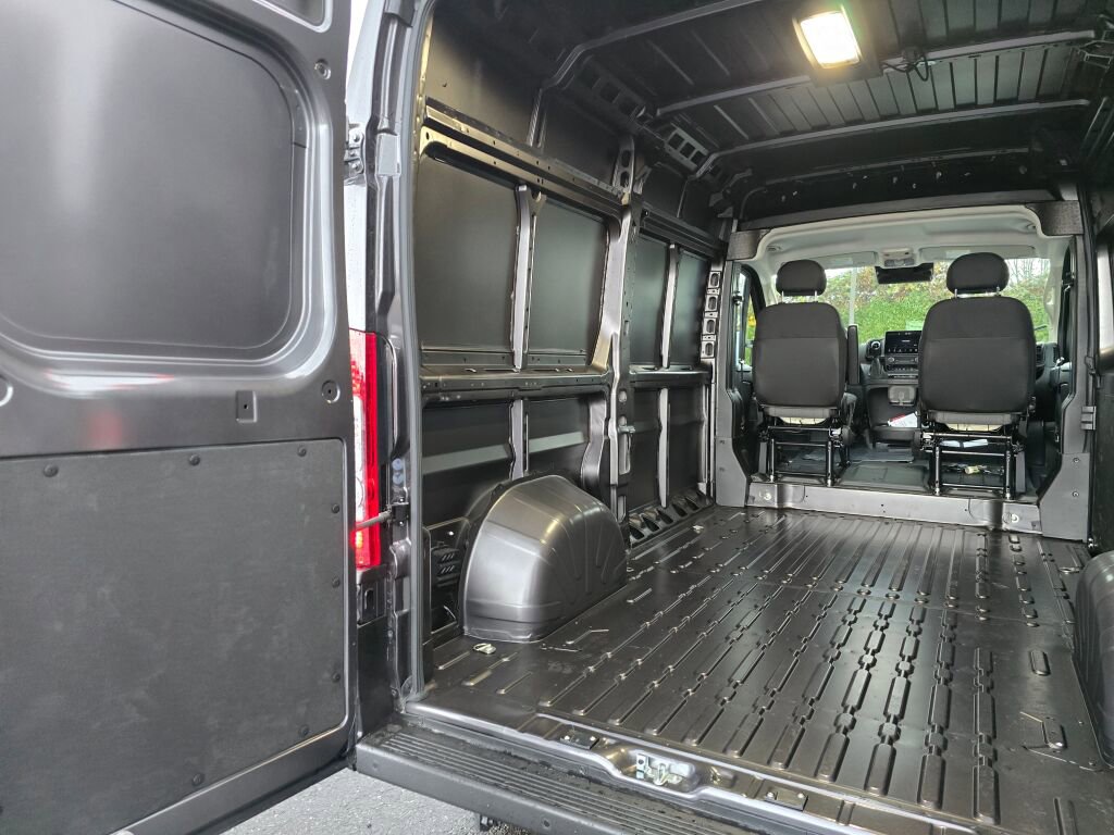 New 2026 RAM ProMaster 1500 w/ Premium Convenience Group image 12
