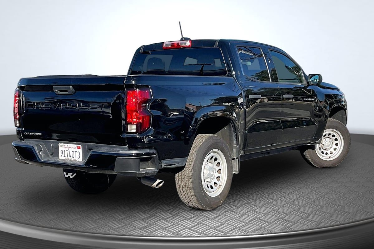 Used 2023 Chevrolet Colorado W/T RWD image 13