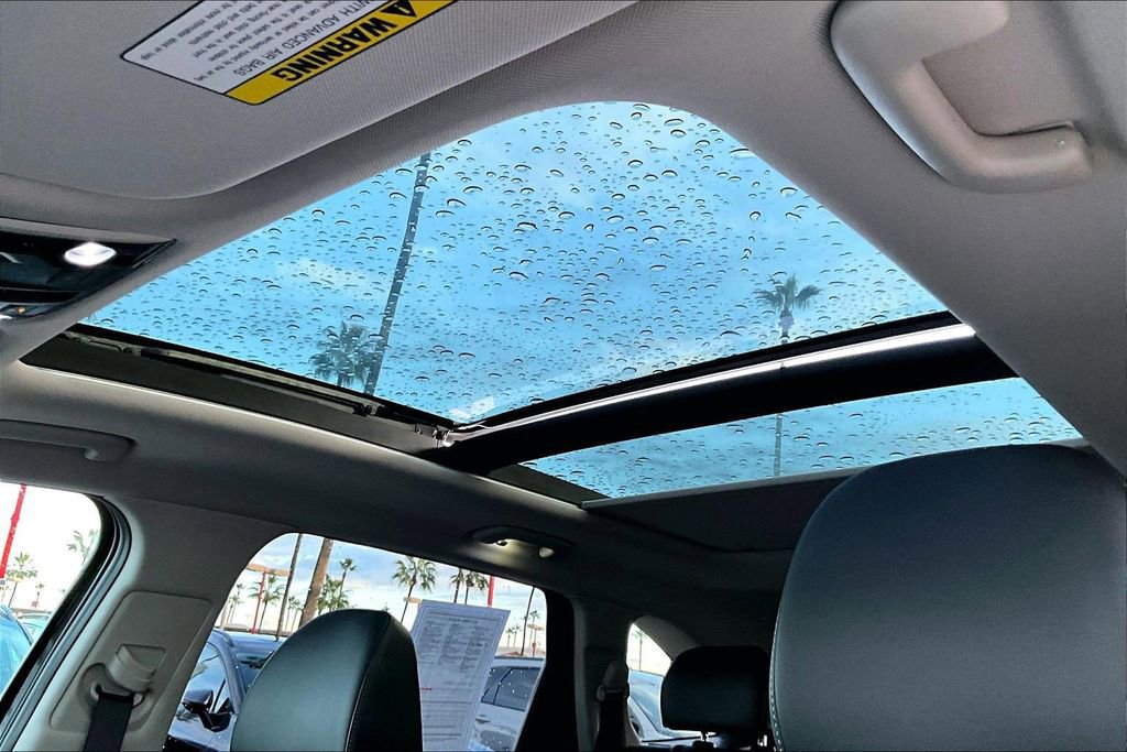 Used 2025 Kia Sorento S w/ Panoramic Sunroof Package image 12