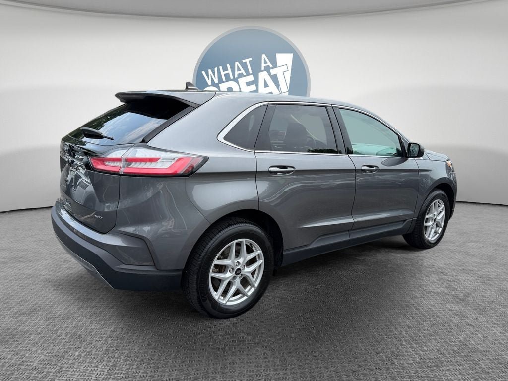Used 2024 Ford Edge SEL AWD/4WD image 3
