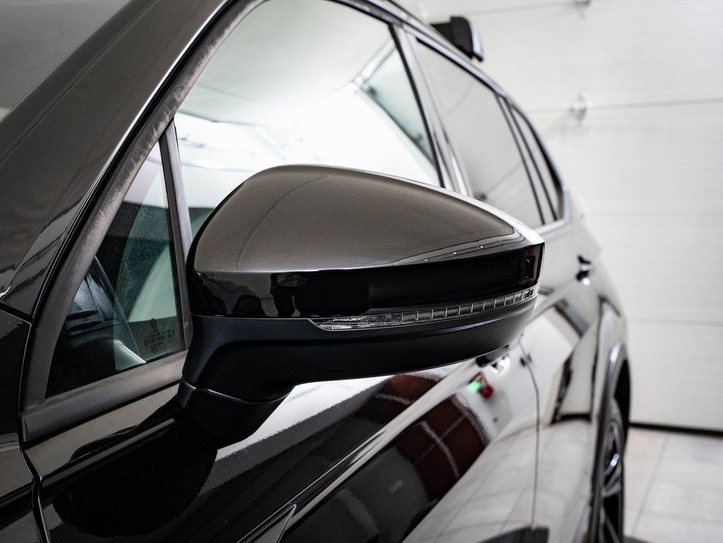 Used 2024 Volkswagen Tiguan SE R-Line image 15