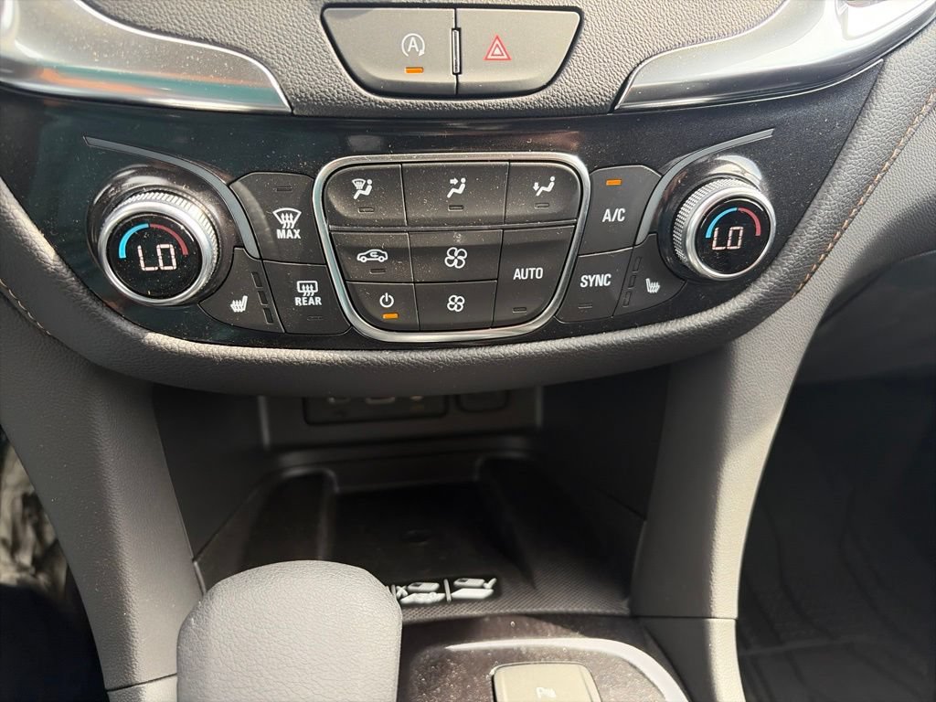 Used 2024 Chevrolet Equinox Premier w/ LPO, Floor Liner Package FWD image 21