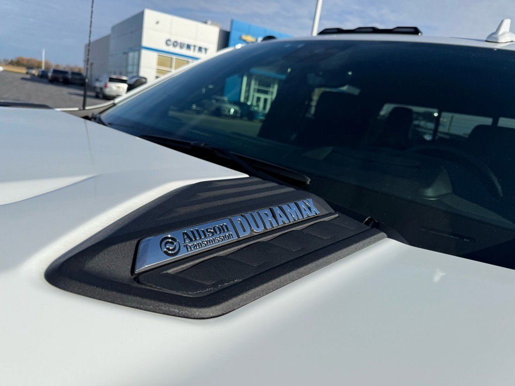 Used 2025 Chevrolet Silverado 2500 High Country w/ High Country Premium Package image 12