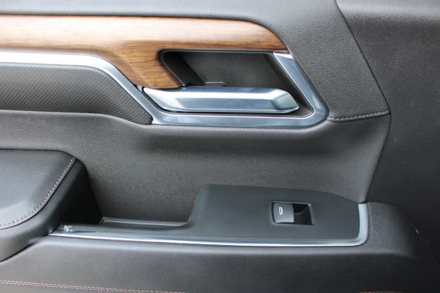 Used 2023 Chevrolet Silverado 1500 High Country w/ Technology Package image 46