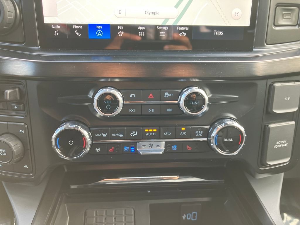New 2026 Ford F250 Lariat image 16