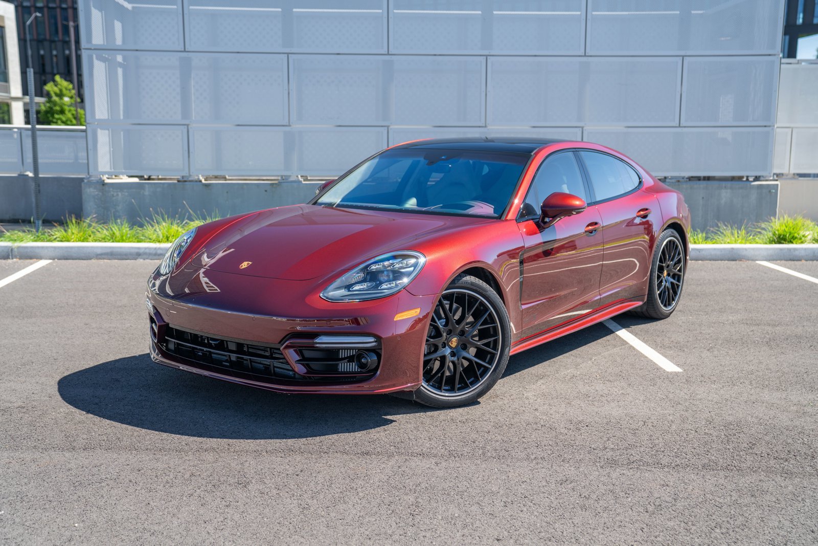 Certified 2022 Porsche Panamera GTS AWD/4WD image 1