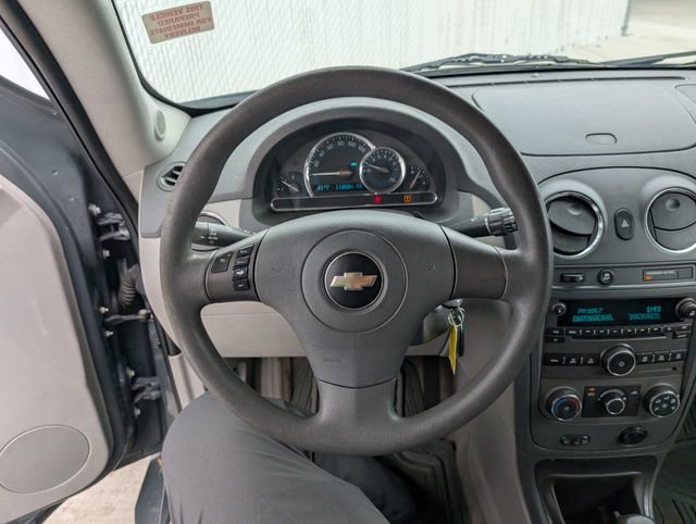 Used 2009 Chevrolet HHR LT image 9