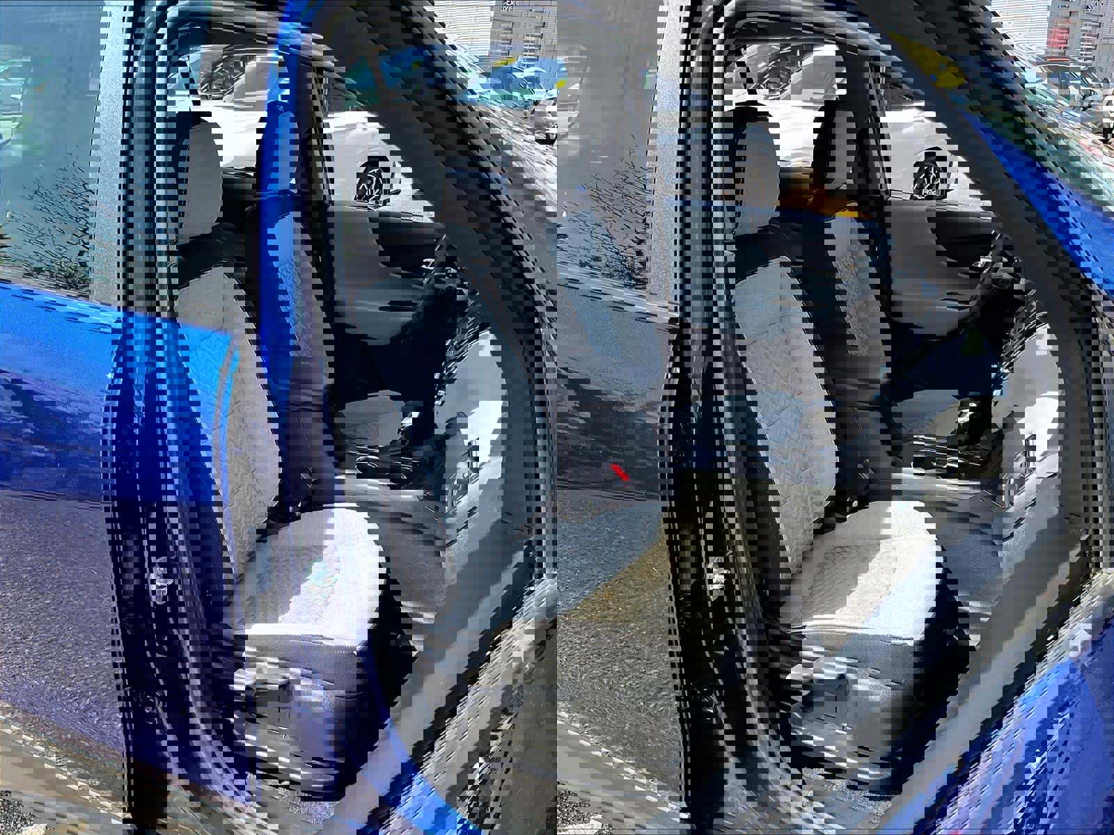 Used 2023 Chevrolet Equinox LS image 11