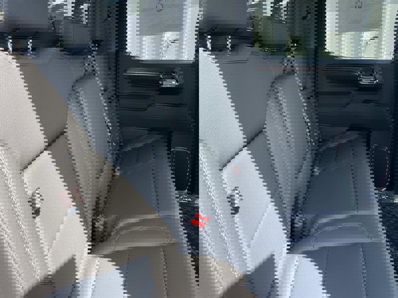 New 2026 GMC Sierra 1500 SLT w/ SLT Premium Plus Package image 25