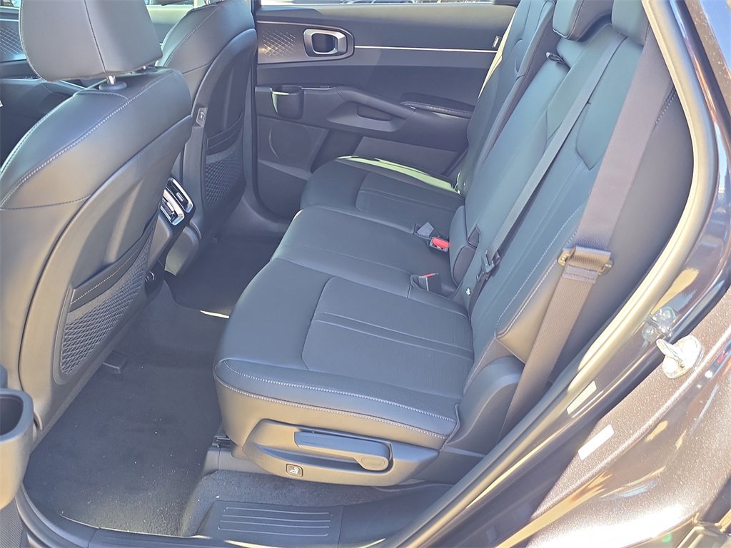 New 2026 Kia Sorento S image 18