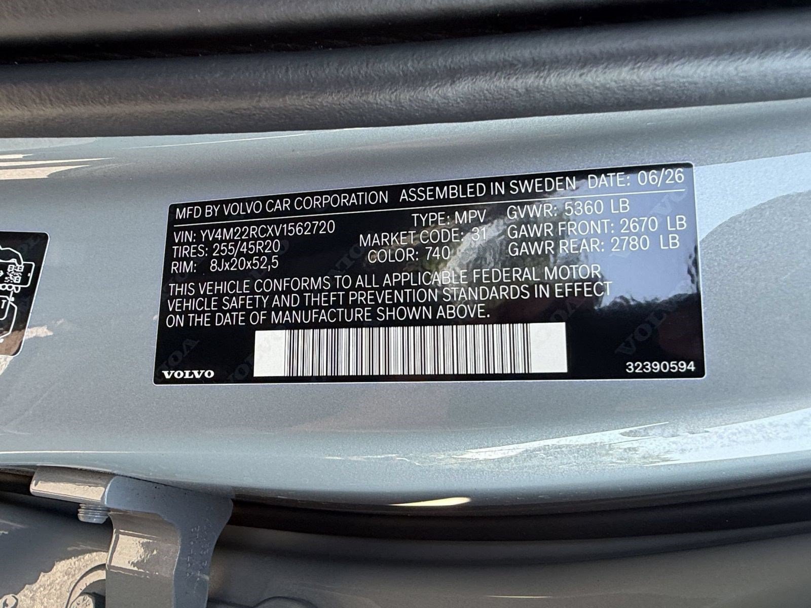New 2027 Volvo XC60 B5 Plus AWD/4WD image 25