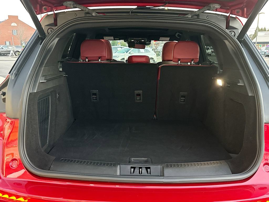 Certified 2025 Lincoln Corsair Reserve image 16