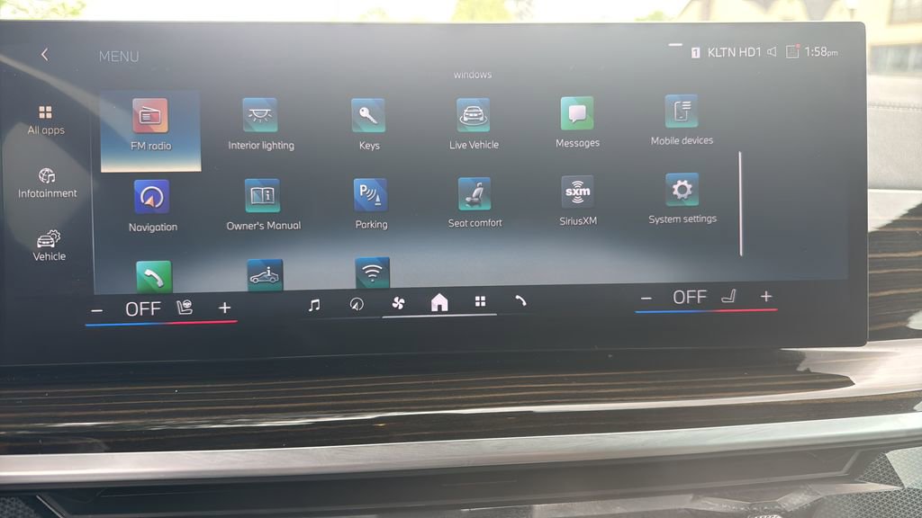 Used 2025 BMW X5 xDrive50e AWD/4WD image 13