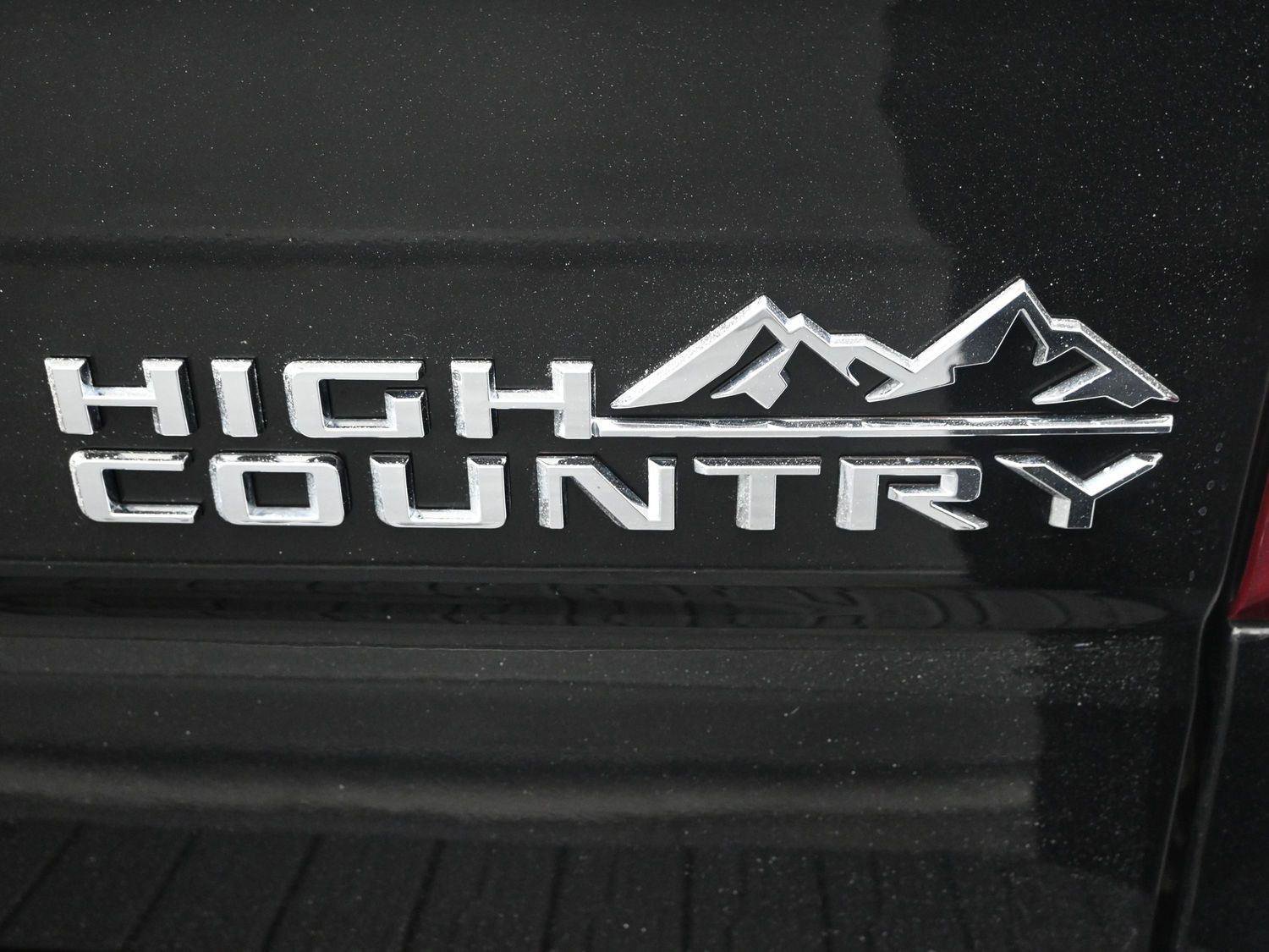 Used 2021 Chevrolet Silverado 1500 High Country image 17