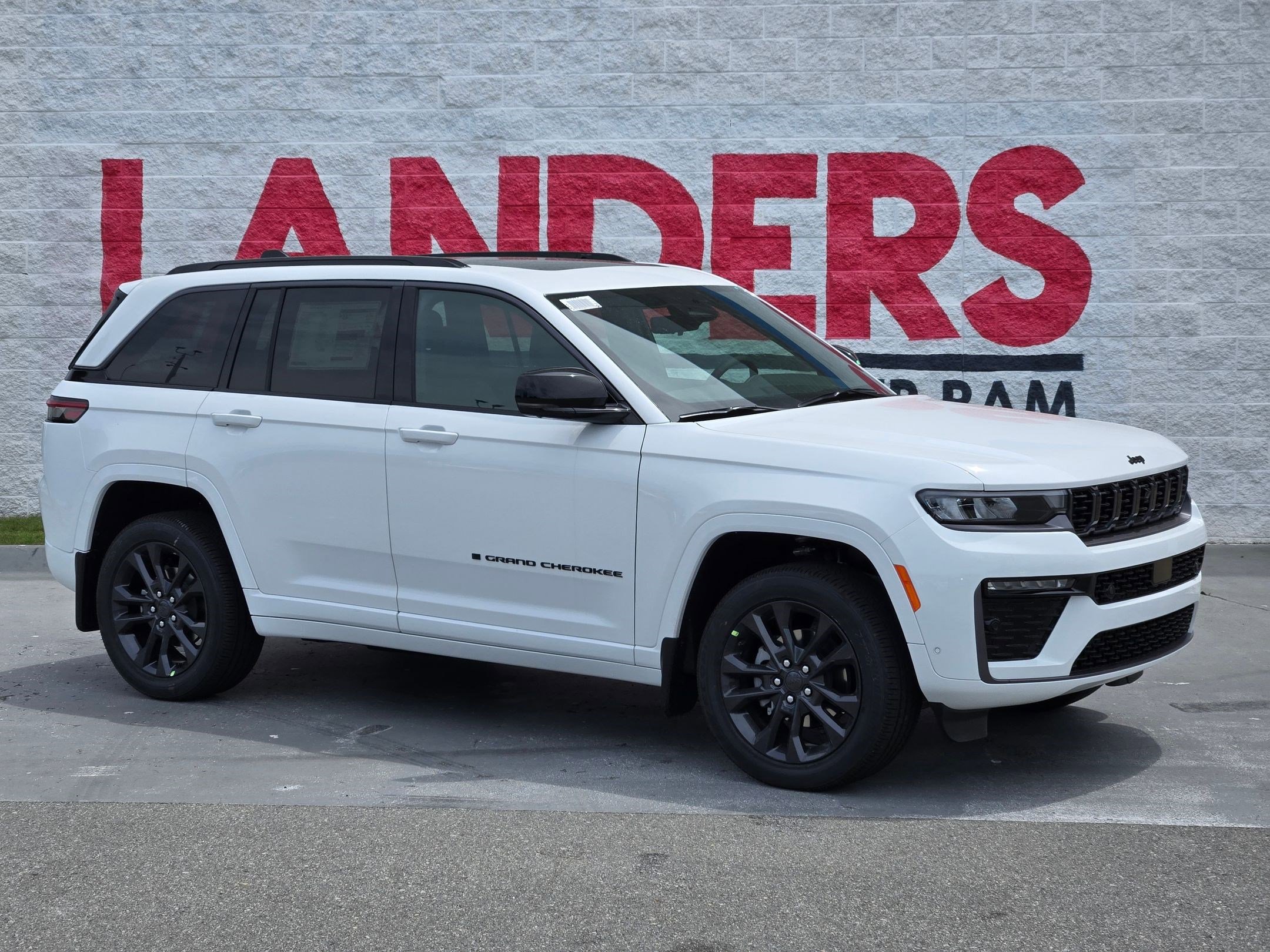 New 2026 Jeep Grand Cherokee Limited AWD/4WD image 1