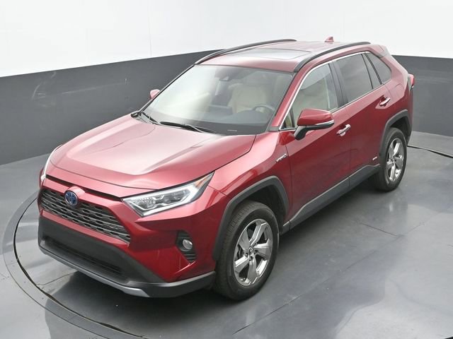 Used 2019 Toyota RAV4 Limited w/ Limited Grade Weather Package AWD/4WD image 16