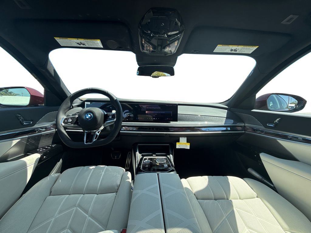 New 2025 BMW 750e xDrive image 19