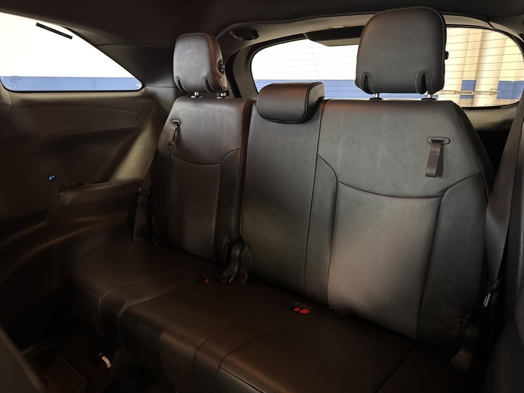 Used 2024 Toyota Sienna XSE image 25