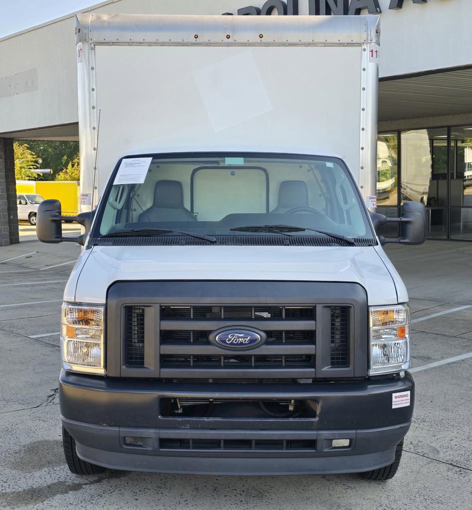 Used 2021 Ford E-450 and Econoline 450 Super Duty w/ Power Windows & Locks Group image 9