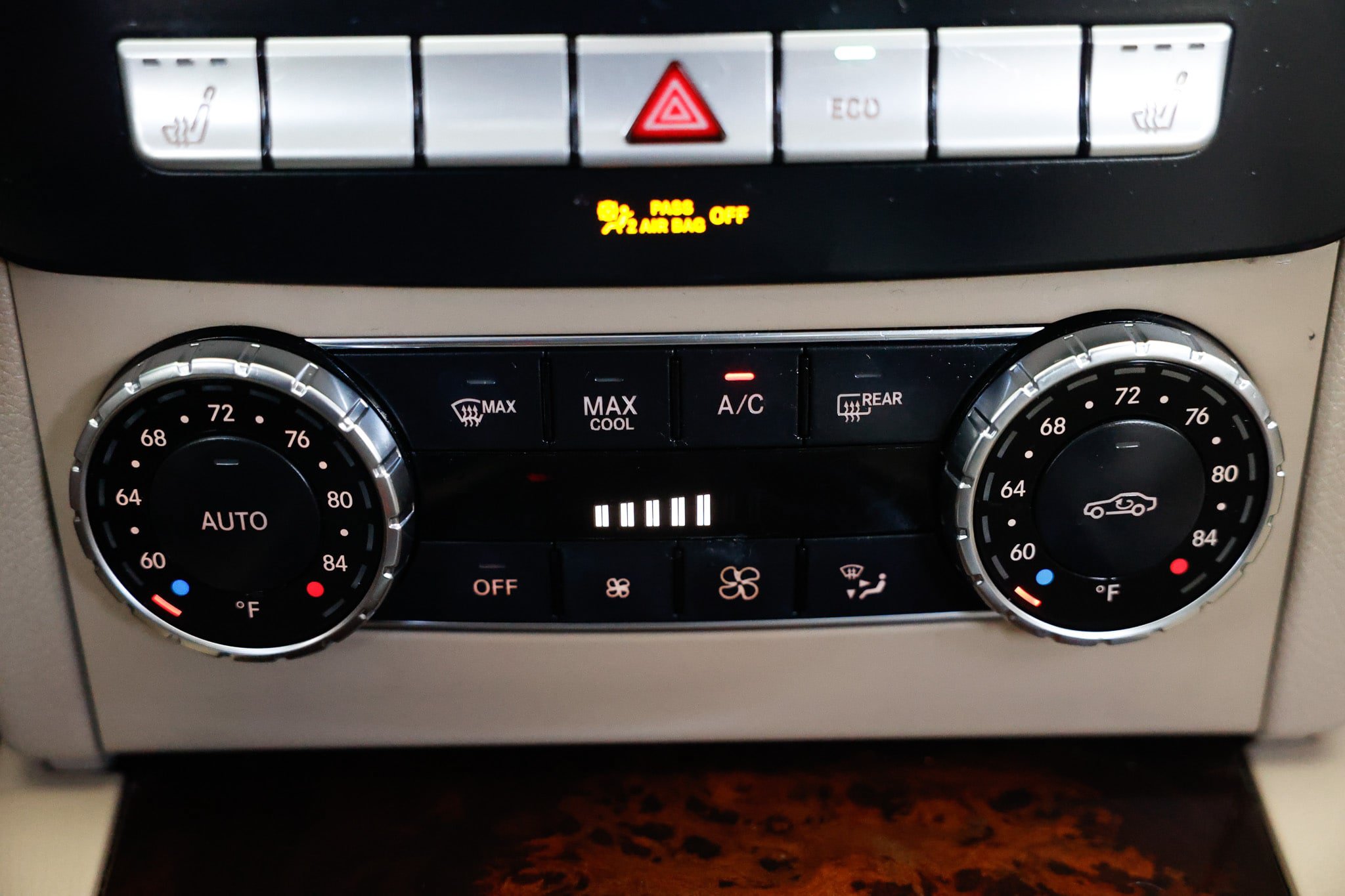 Used 2014 Mercedes-Benz C 300 4MATIC Sedan w/ Multimedia Package image 36