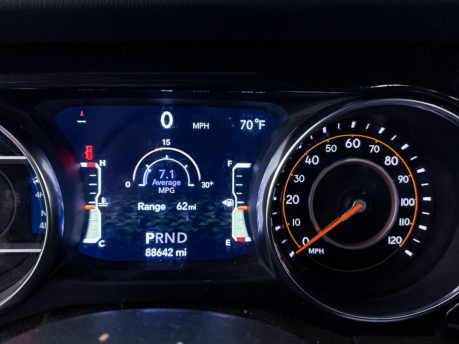 Used 2020 Jeep Wrangler Unlimited Sahara image 26