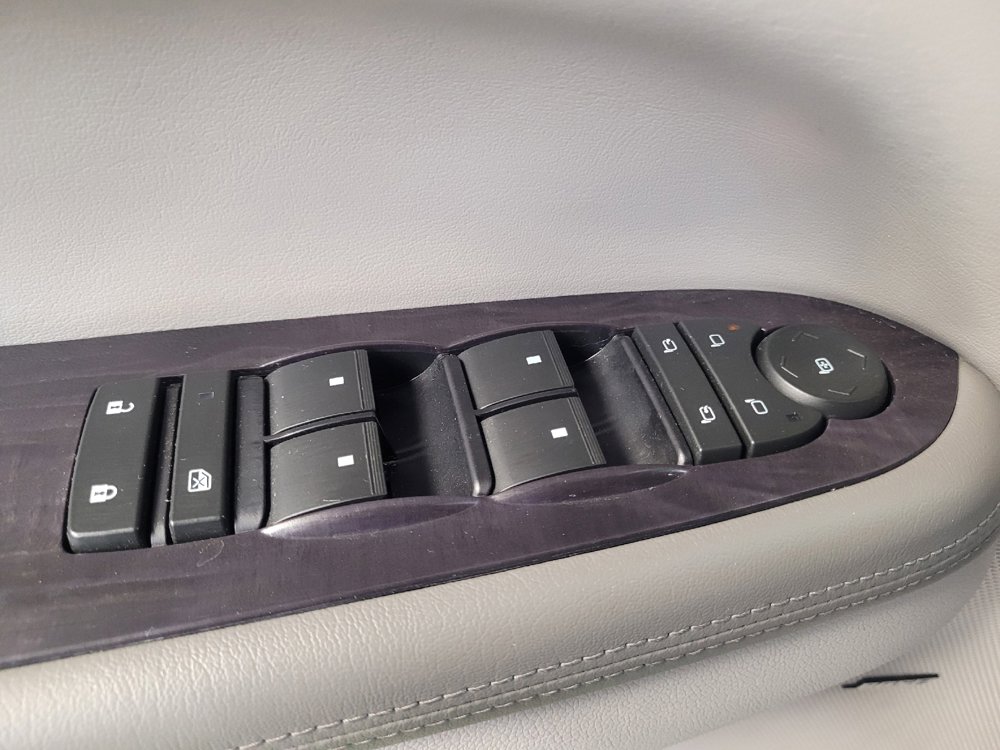 Used 2017 Buick Enclave Premium w/ Experience Buick Package FWD image 27