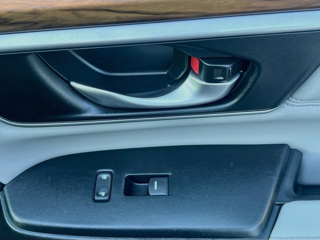 Used 2018 Honda CR-V Touring image 32