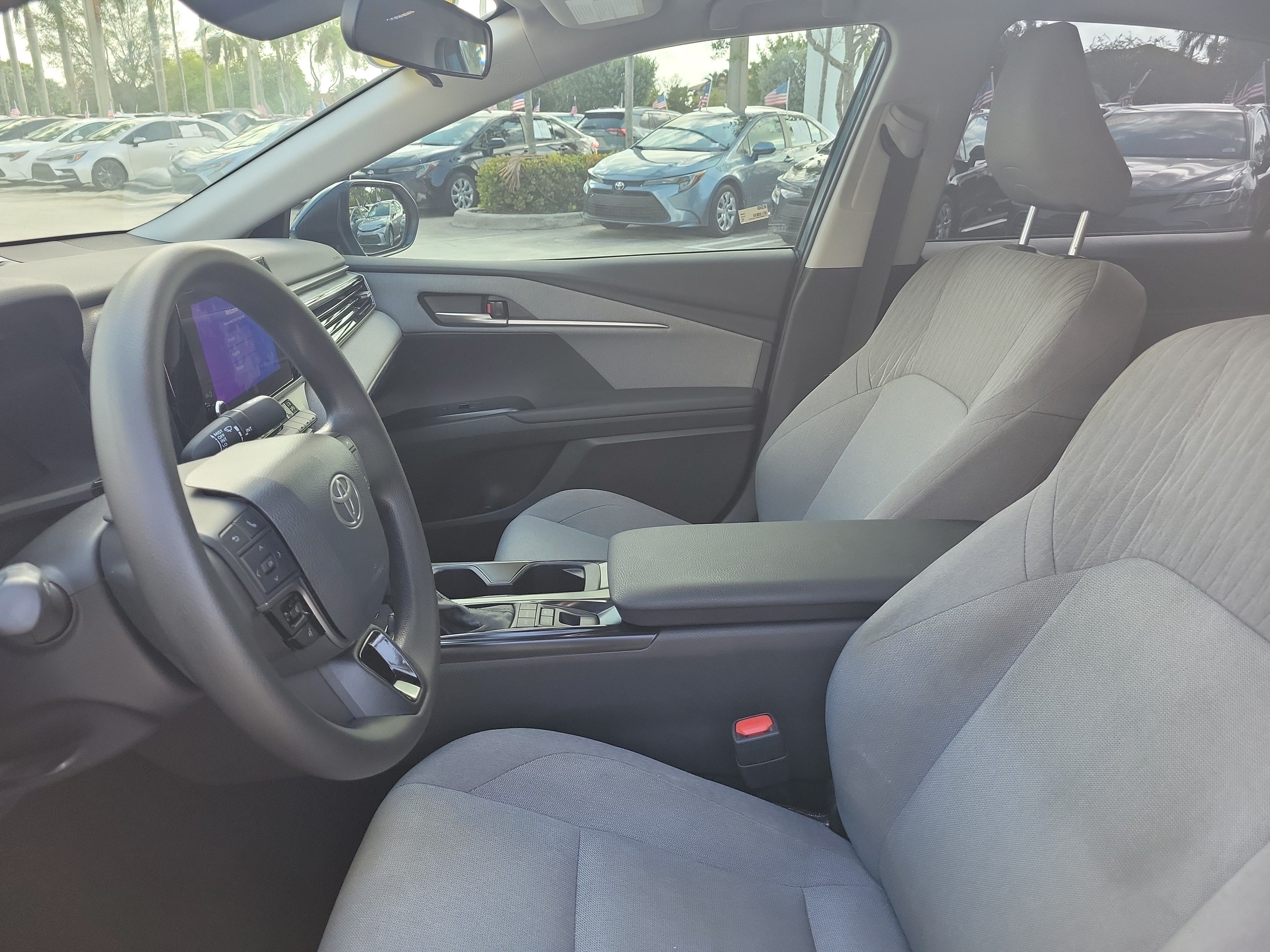 Used 2025 Toyota Camry LE FWD image 22