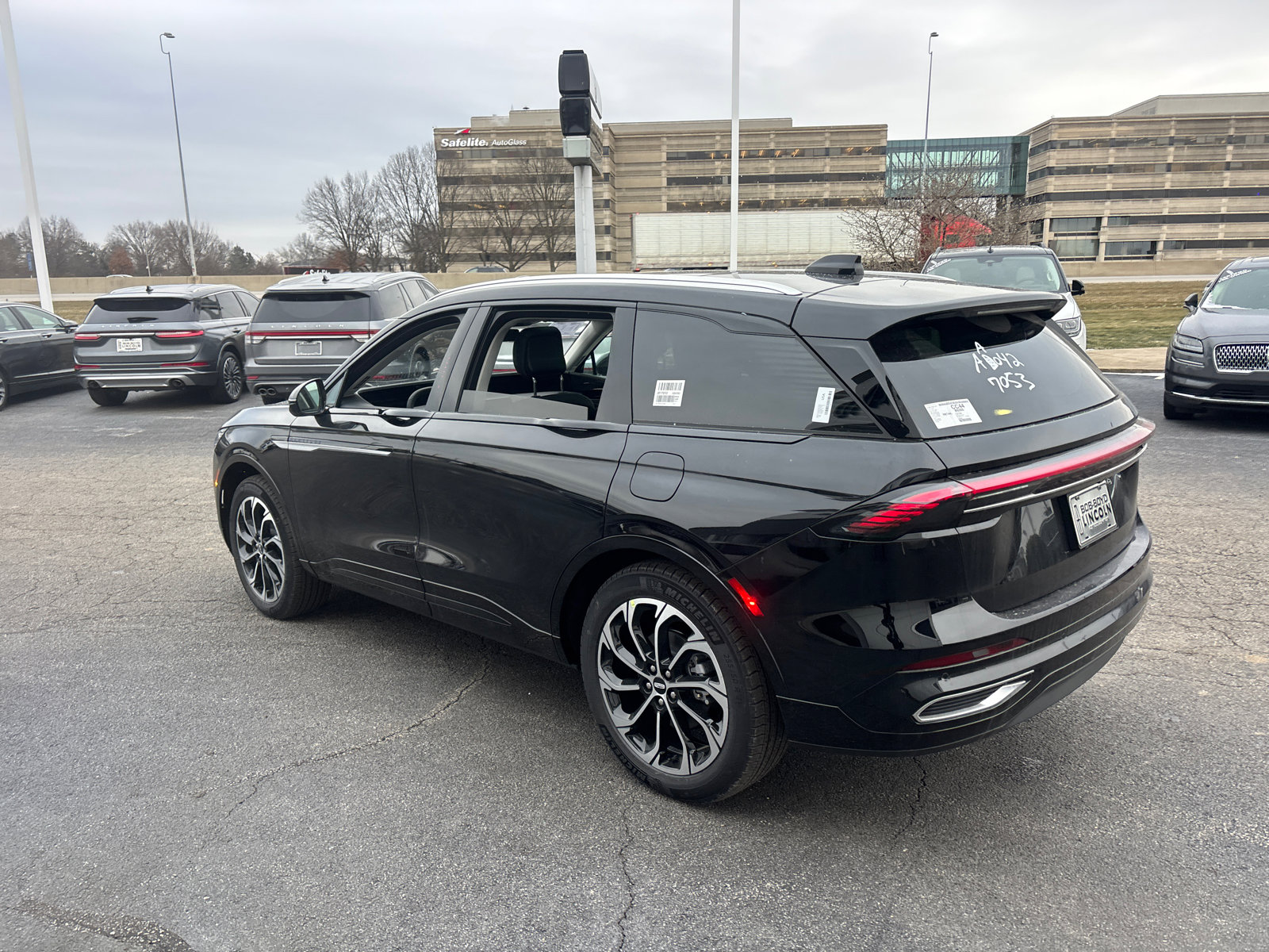 New 2026 Lincoln Nautilus Reserve image 5