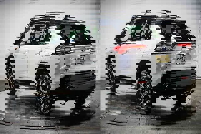 Certified 2021 Toyota RAV4 XSE image 3