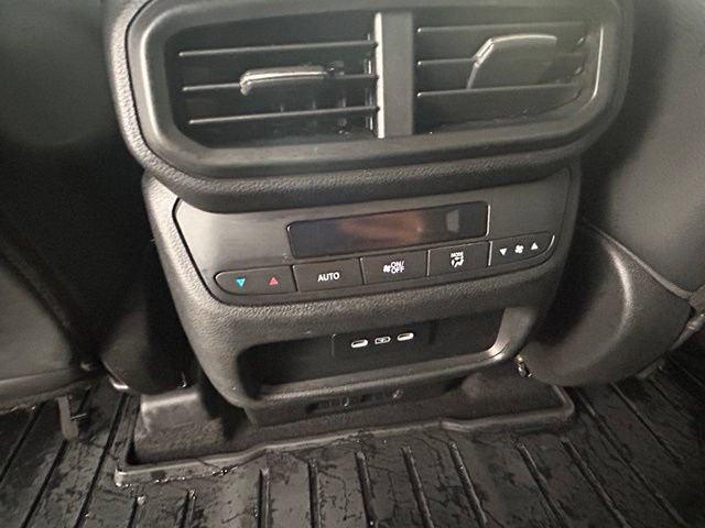 Used 2024 Honda Pilot Touring image 26