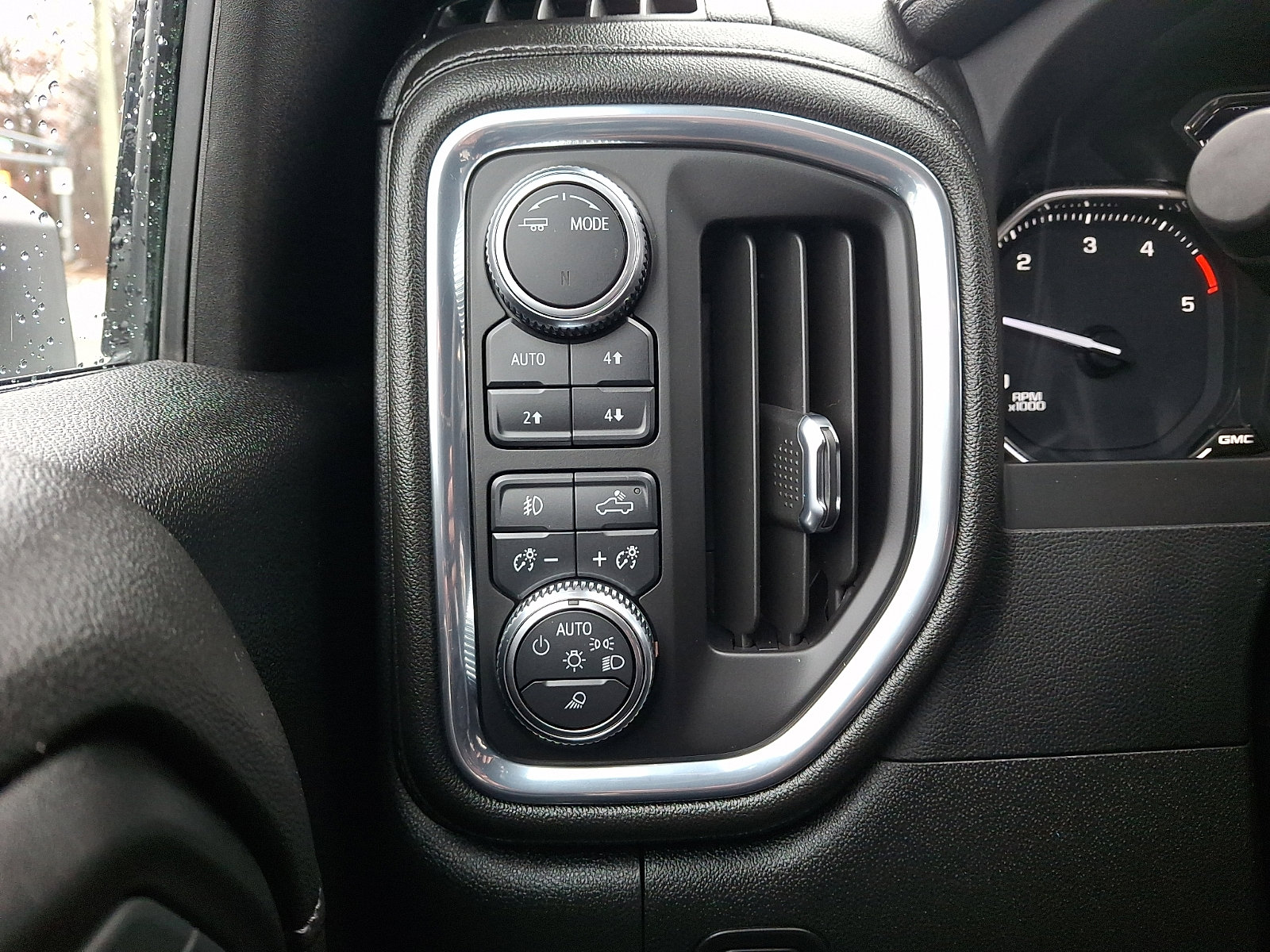 Certified 2023 GMC Sierra 3500 SLT w/ SLT Premium Package image 23