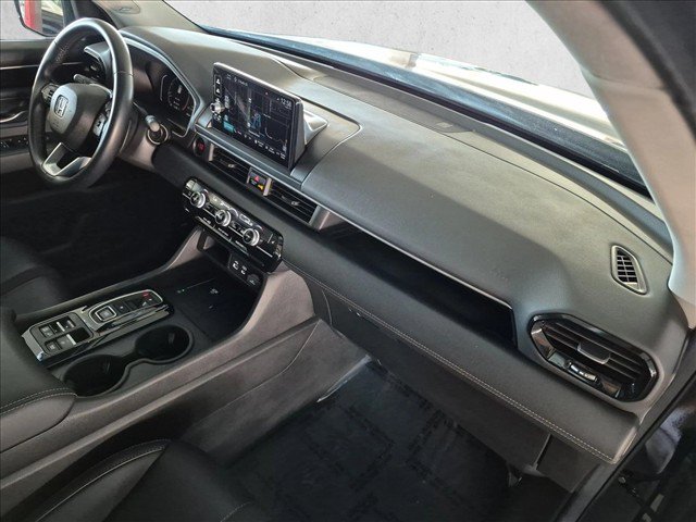 Used 2025 Honda Pilot Touring image 24