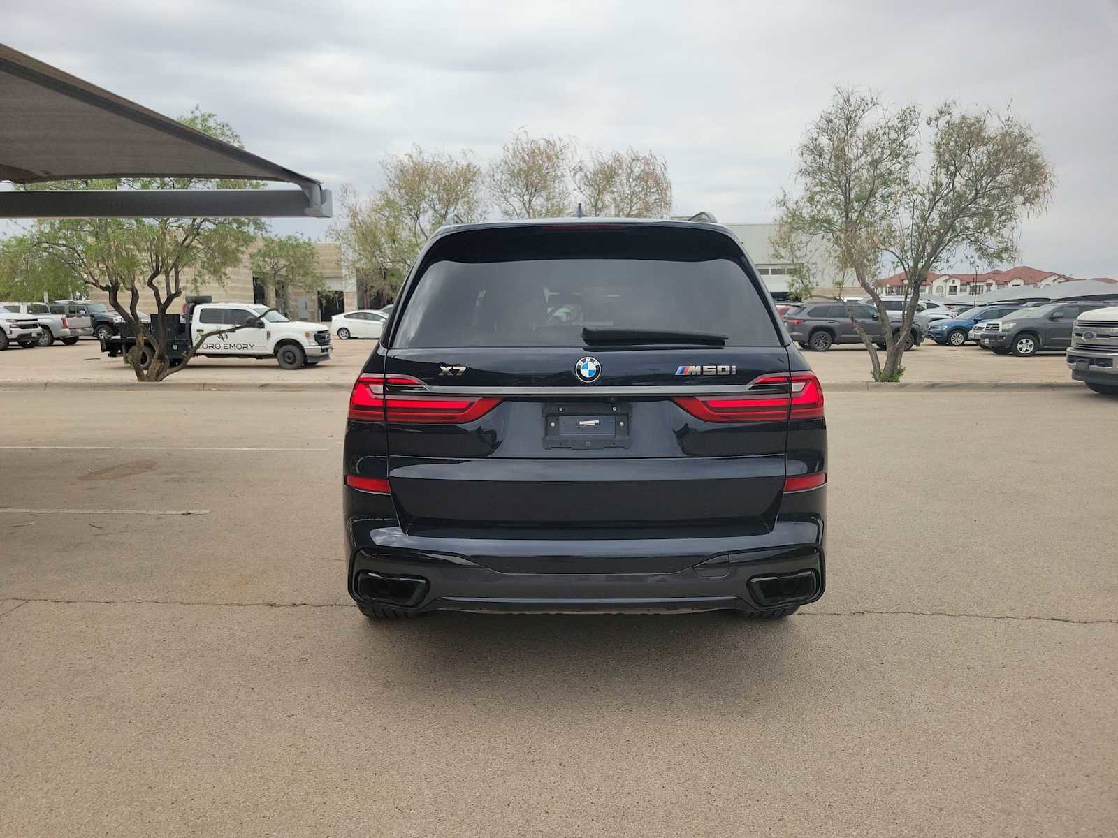 Used 2022 BMW X7 M50i w/ Dynamic Handling Package image 7