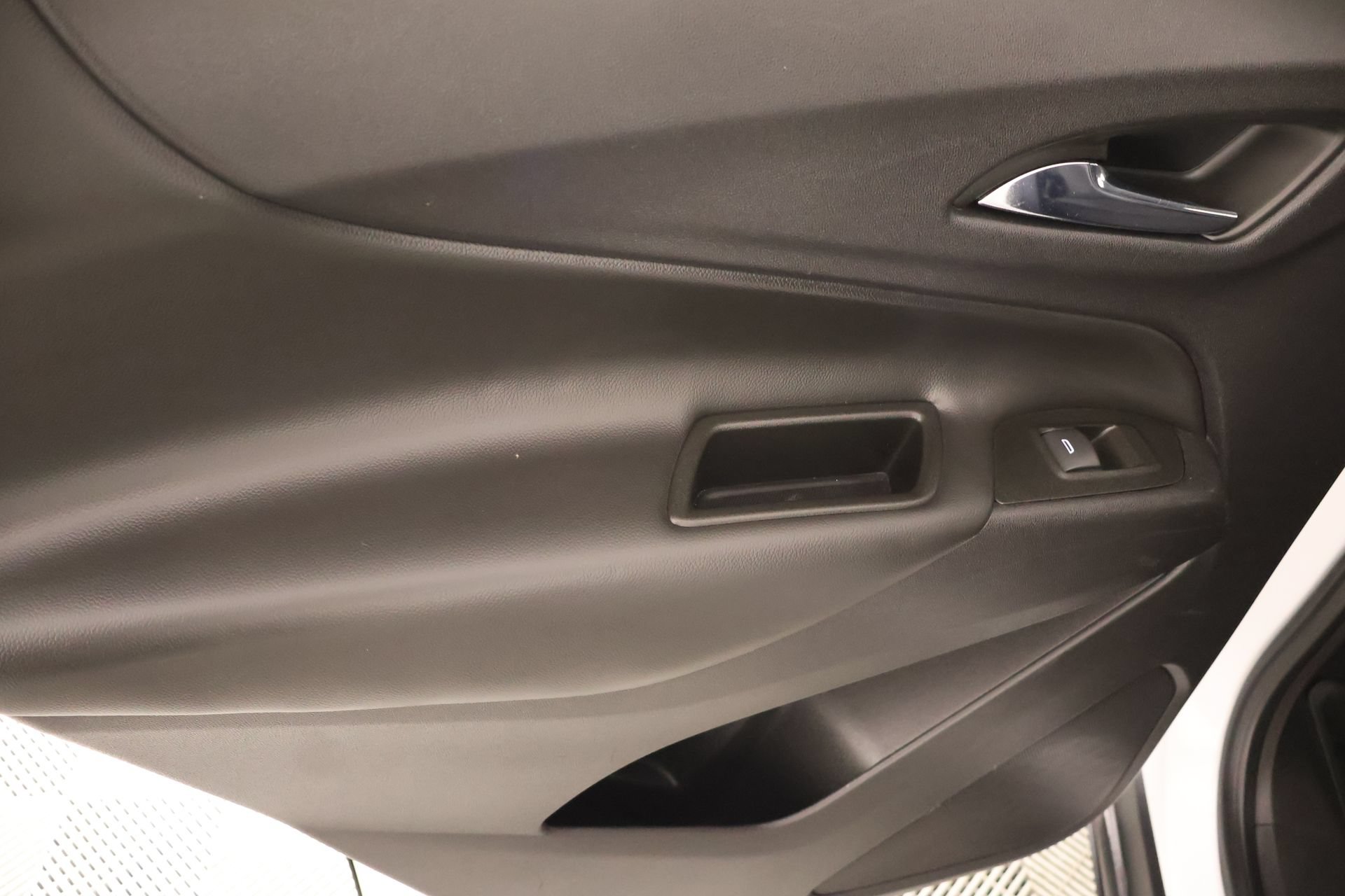 Used 2022 Chevrolet Equinox LT FWD image 16