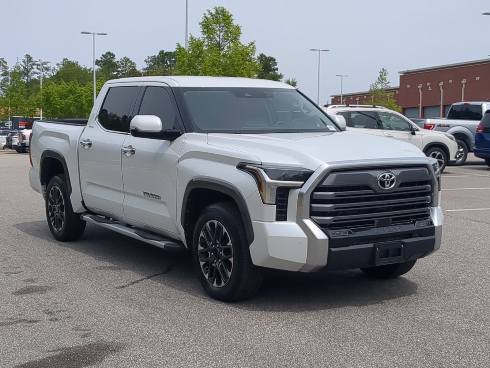 Used 2023 Toyota Tundra Limited w/ Power Package AWD/4WD image 2