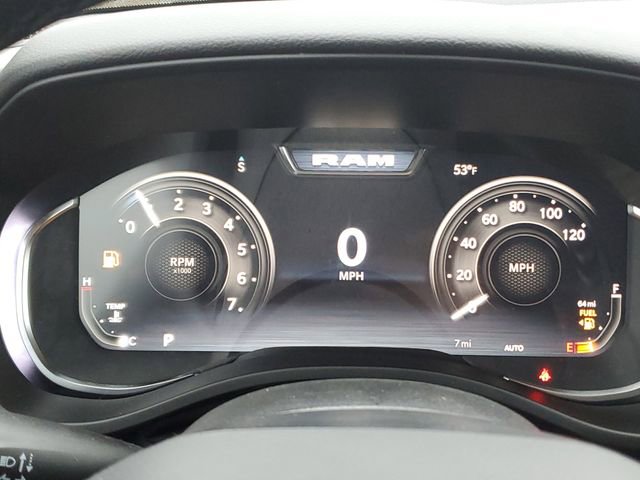 New 2026 RAM 1500 4x4 Crew Cab image 8