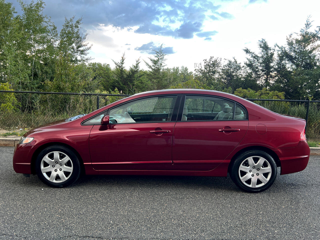 Used 2010 Honda Civic LX image 4