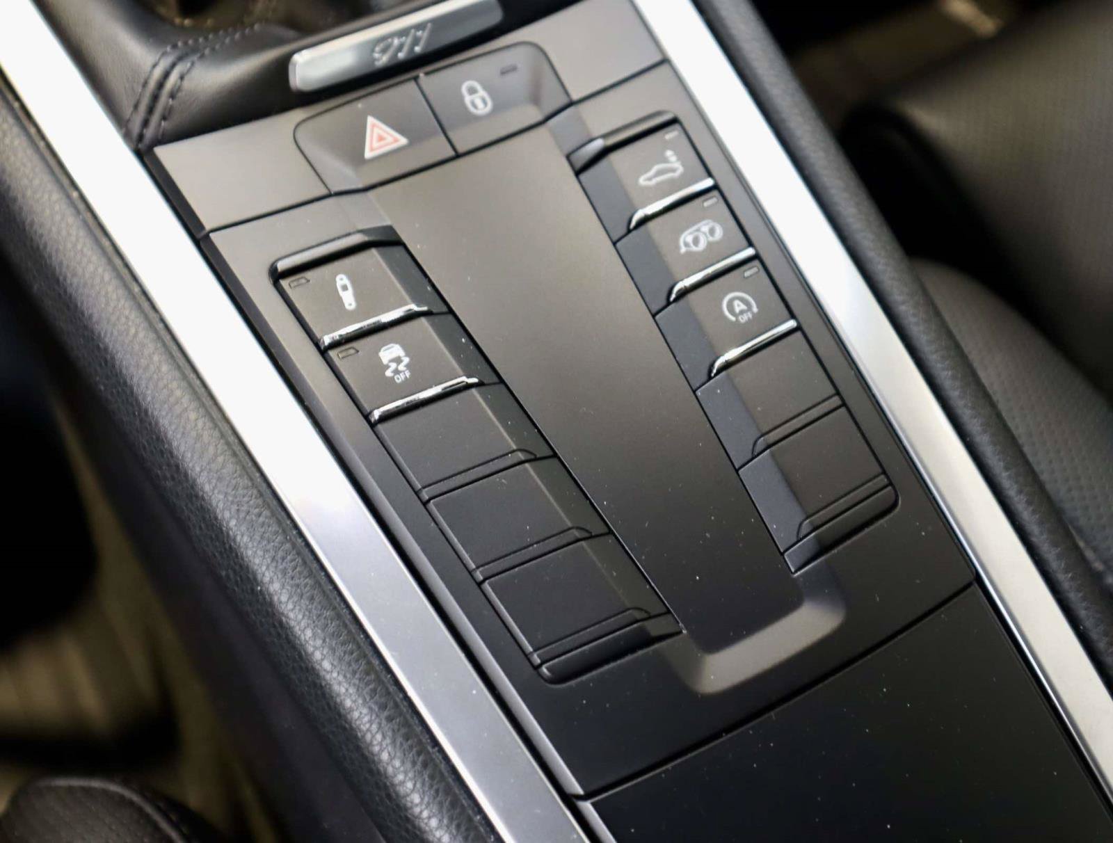 Used 2018 Porsche 911 Carrera S RWD image 26
