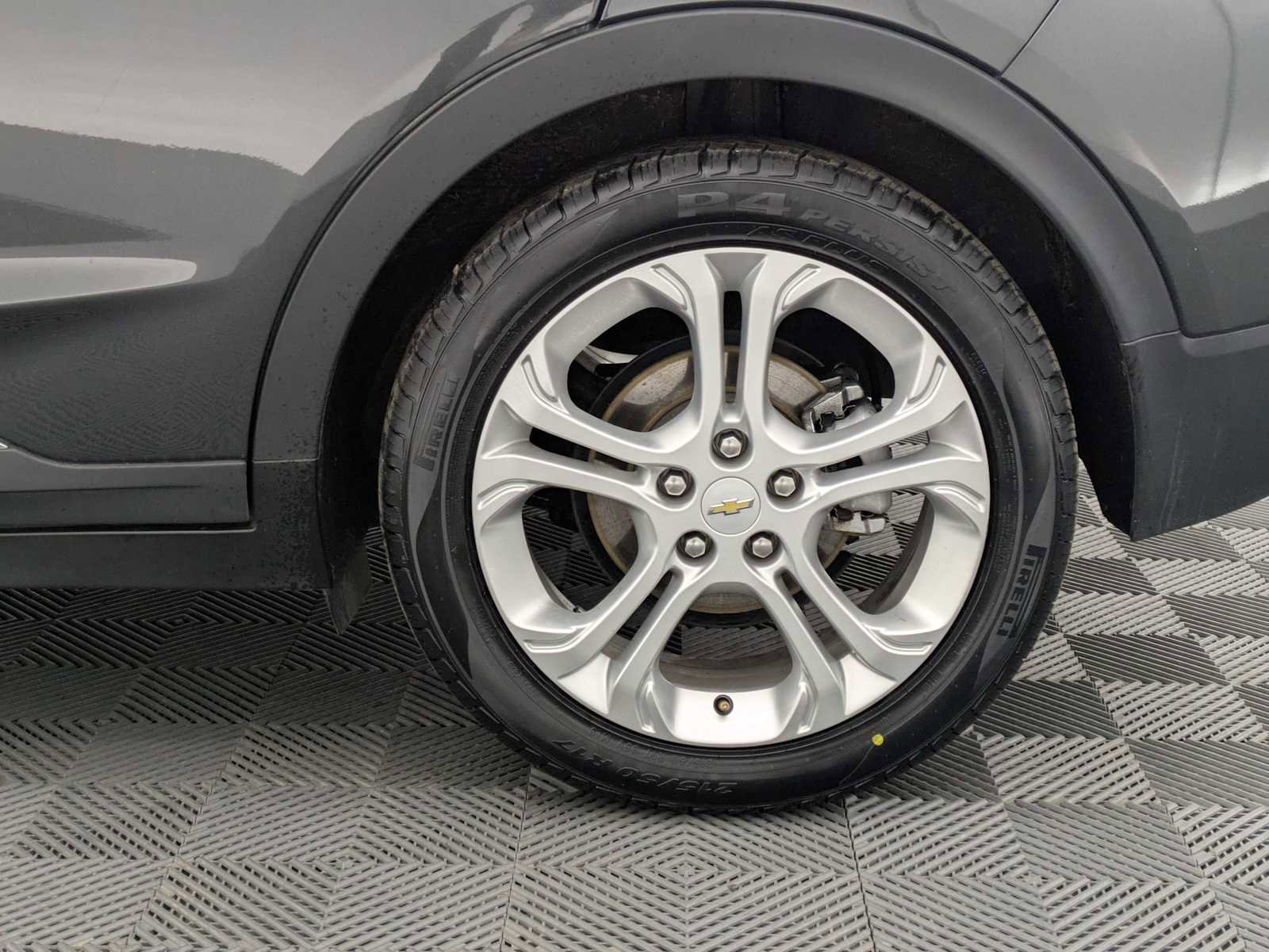 Used 2020 Chevrolet Bolt LT image 13