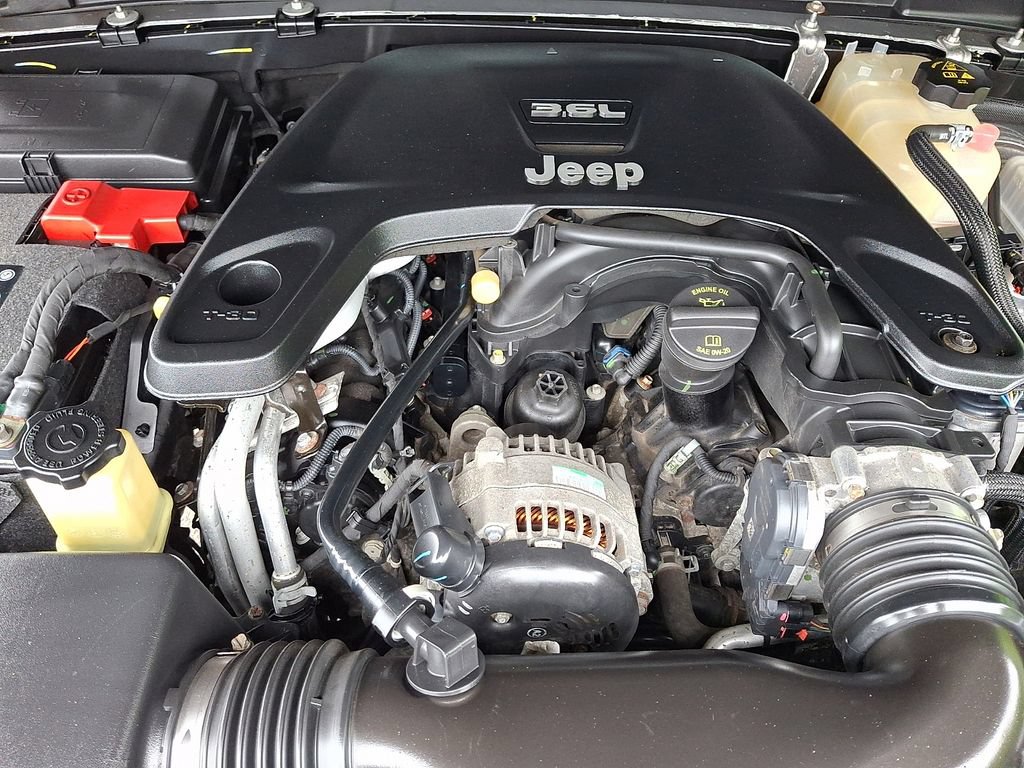 Used 2018 Jeep Wrangler Unlimited Sport S AWD/4WD image 27