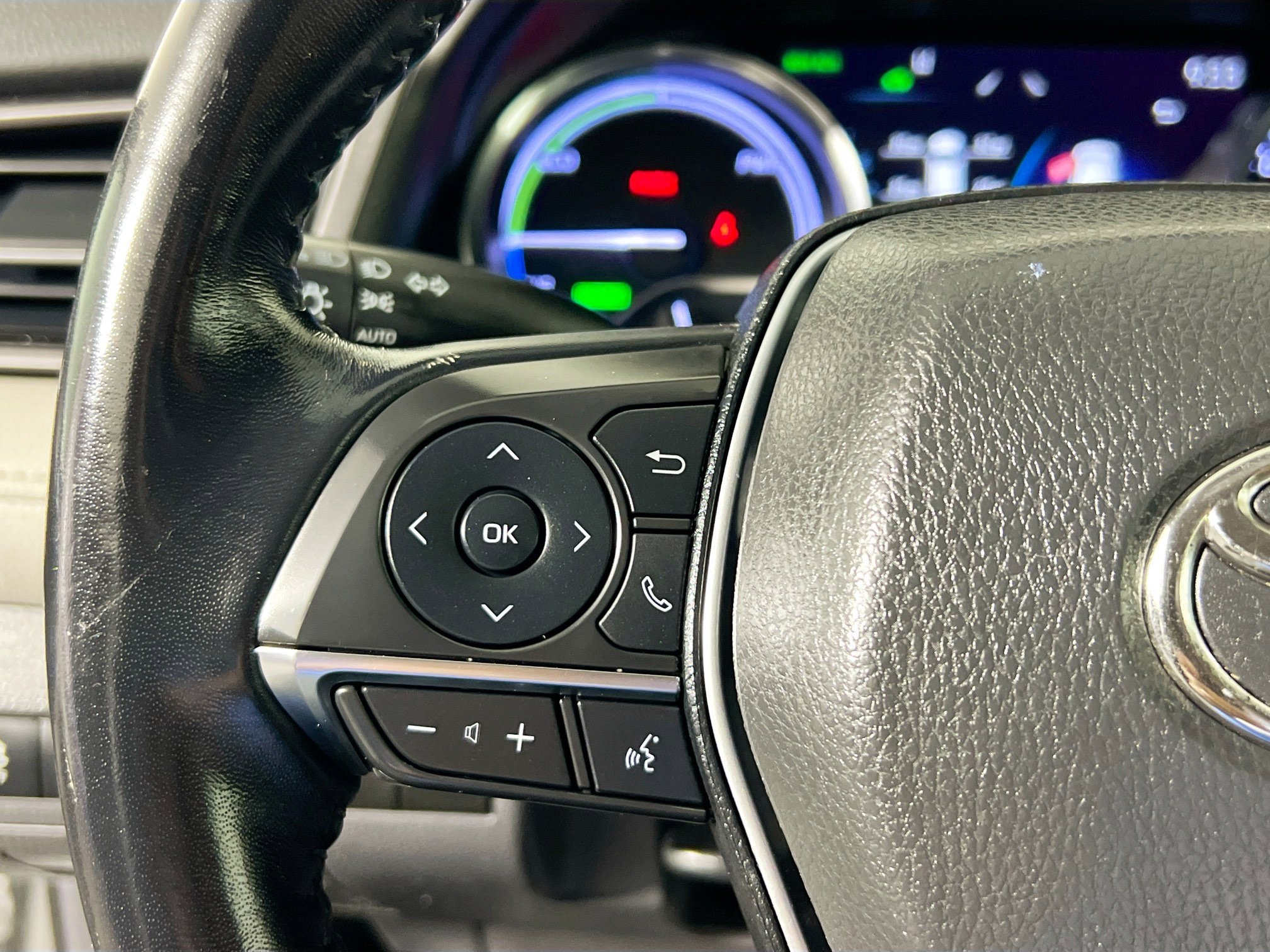 Used 2019 Toyota Camry XLE w/ Driver Assist Package image 18