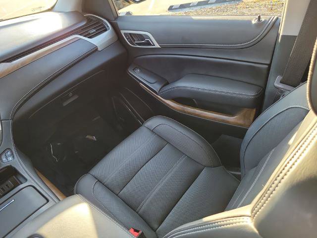 Used 2020 GMC Yukon Denali w/ Denali Premium Package image 14