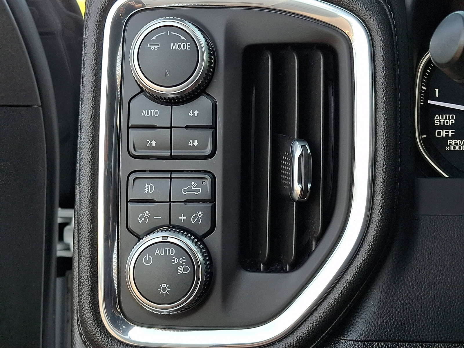 Used 2021 GMC Sierra 1500 Elevation w/ X31 Off-Road Package AWD/4WD image 25