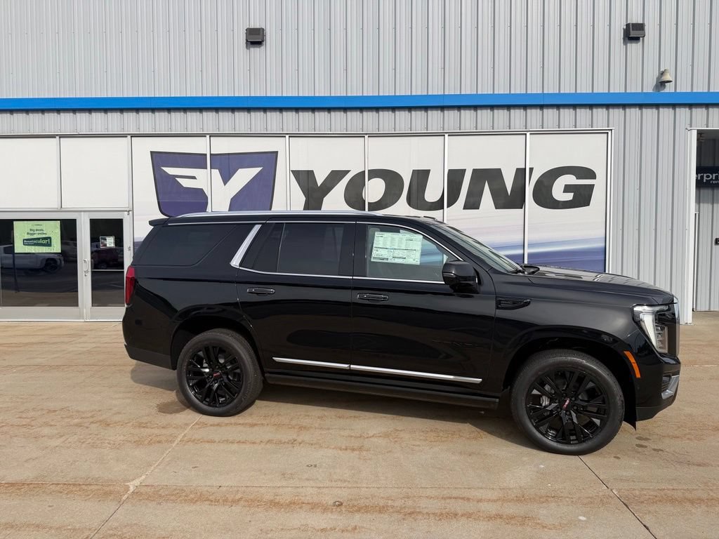 New 2026 GMC Yukon Denali w/ Sun & Power Step Package
