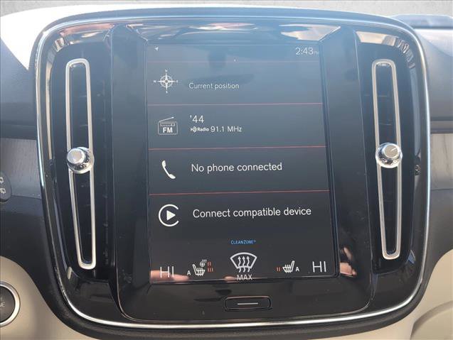 Used 2021 Volvo XC40 T5 Inscription w/ Climate Package image 12