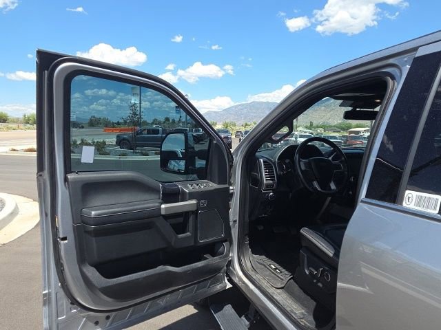 Certified 2020 Ford F350 Platinum w/ FX4 Off-Road Package AWD/4WD image 16