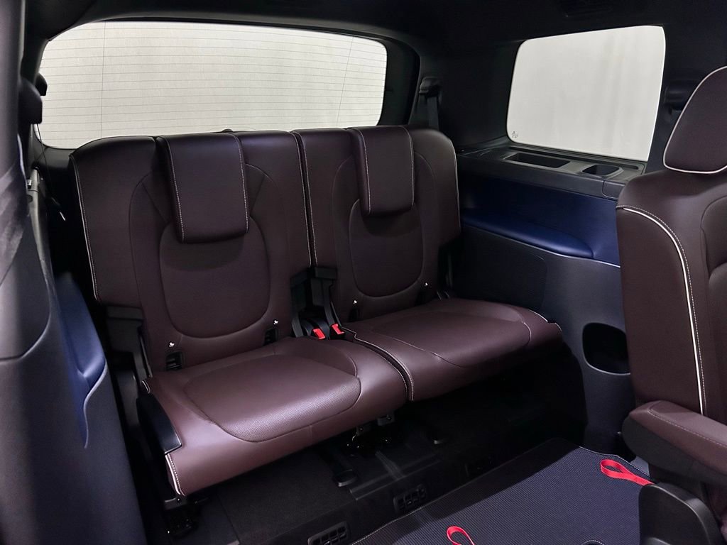 Used 2025 Volkswagen ID. Buzz Pro S Plus image 15