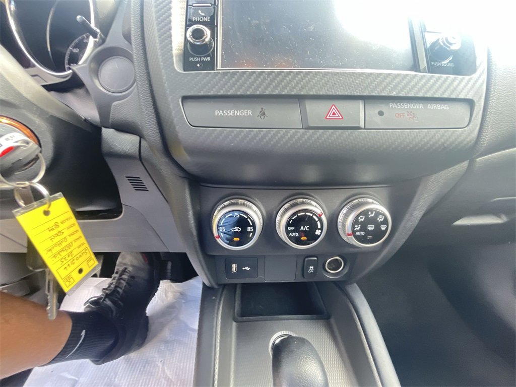 Used 2025 Mitsubishi Outlander Sport ES image 18